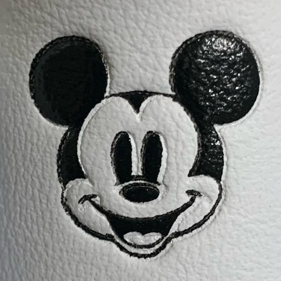 Ground Up Disney Mickey & Minnie Mouse Court Low Top Sneakers-Size 6 NWT - Picture 13 of 16